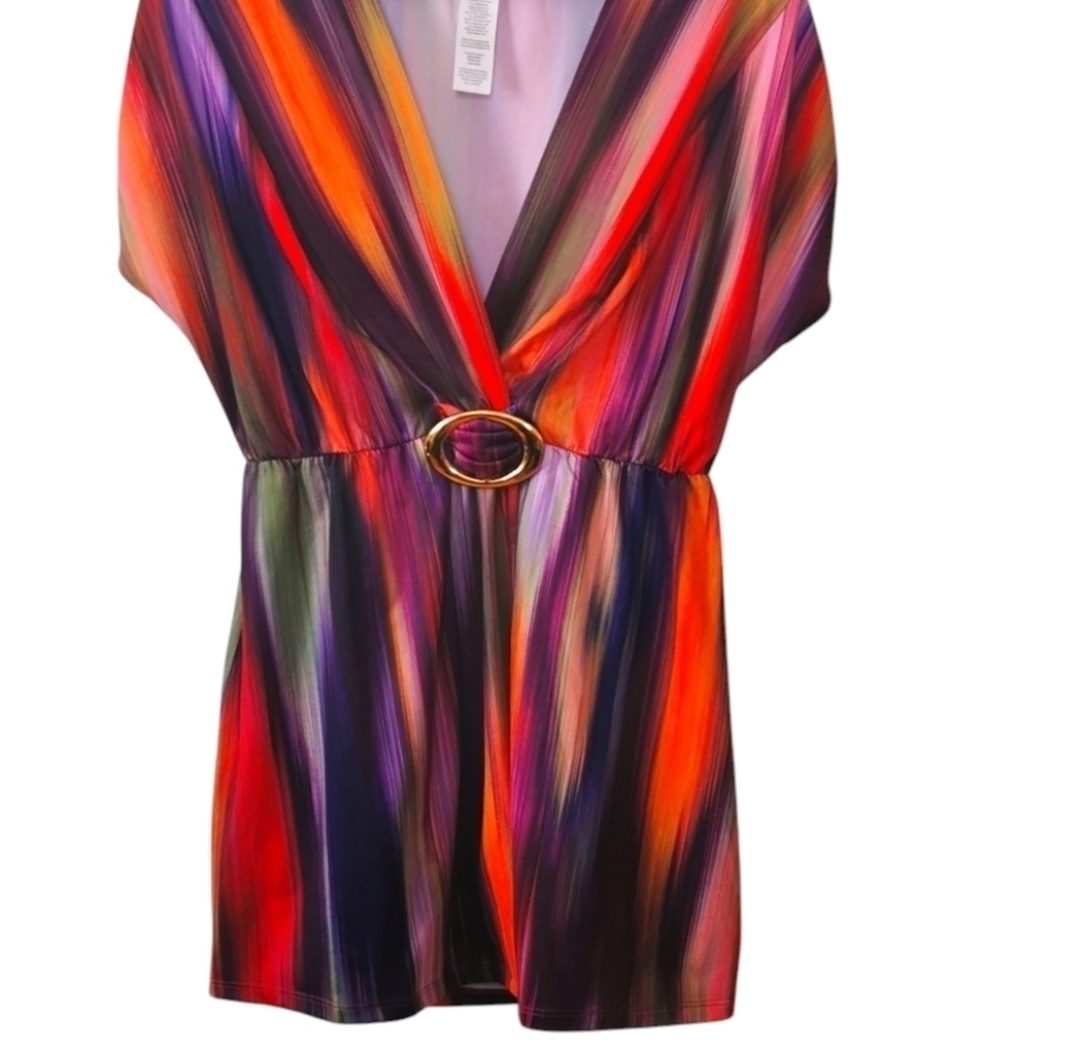 Vibrant Tunic with Gold accent. Size small.